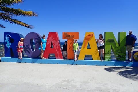 Dégustation de rhum et de chocolat à Roatan, West End Beach et Roatan Sign