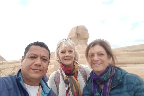 Charlas de El Cairo: visita guiada de 2 días por la ciudad, pirámides de Giza y Saqqara