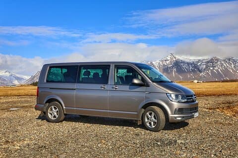 Rundturstransport Jokulsarlon Glacier Lagoon og Hofn Airport