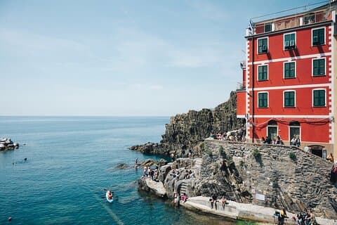 Excursão privada Cinque Terre Riomaggiore com minivan