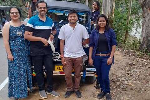 Top station tour (munnar valley Trekking & Tours)