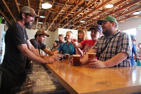 Craft Beer Tasting Tour in Ballard Brewery District with Food