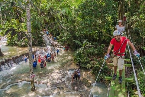 Dunns River Falls, Seilrutsche, Bambus-Rafting, Ausritt