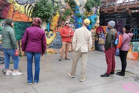 Walking Tour Valparaiso, History & Art - Private Optional
