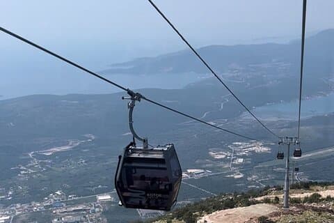 Express Cable Car ascension & 25Turns Epic Bike Descent.
