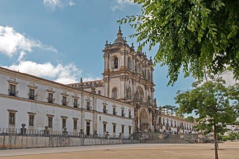 Óbidos, Fátima, Alcobaça, Batalha Private Tour ab Lissabon