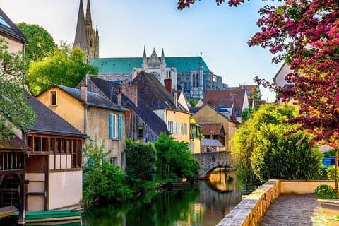 Tour privado de Chartres desde París