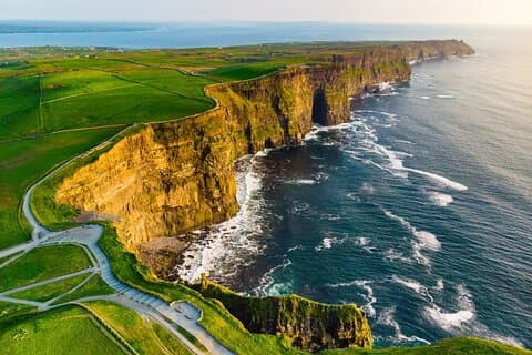 Privat Cliffs of Moher Tour Small Group från Galway, Irland