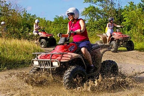 Traslados privados para passeios de quadriciclo, tirolesa e a cavalo com paradas extras