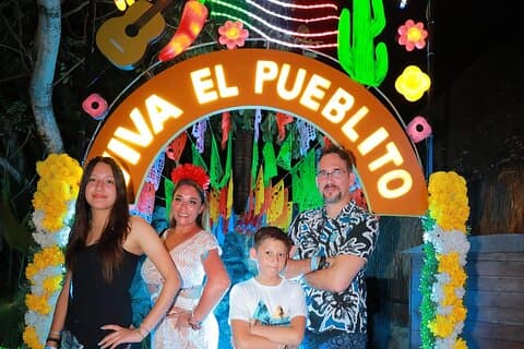 Tour Xoximilco, mexicansk fest Marimba og Mariachi - Kun afgang fra Cancún