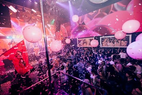Pink Pass en semaine - Boissons à volonté et accès illimité