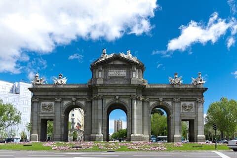 Tour della città di Madrid Tour audio autoguidato sul tuo telefono