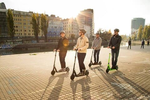 Tour en scooter eléctrico por el barrio judío de Cracovia
