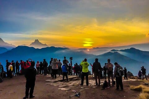 Bellissimo breve trekking a Poon Hill da Pokhara - 1 notte 2 giorni