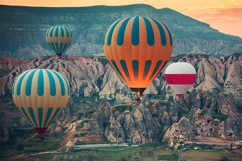 Hot Air Balloons in Soganli Valley Cappadocia Sightseeing Tour