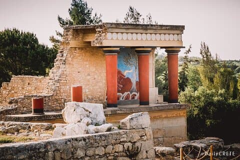 Essenz der kretischen Knossos Olivenmühle und Peskesi Mittagessen