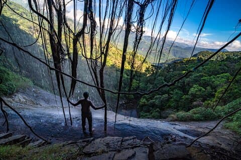 Anmeldelser af Knuckles Mountain Range: Hidden Waterfall Chain Trek