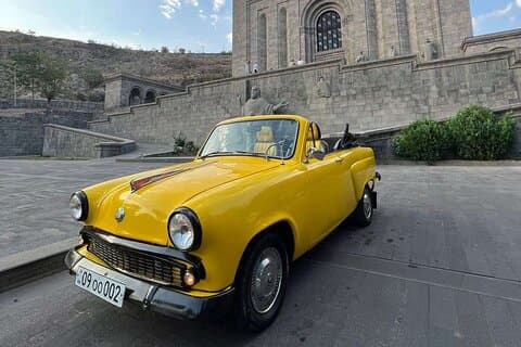 El coche de Stalin Visita a la ciudad de Ereván Armenia