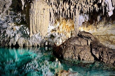 2 Cenotes guidet snorkeleventyr i Tulum