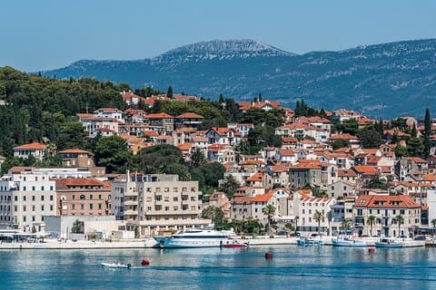 Private Direct Transfer from Dubrovnik to Split with Local Driver