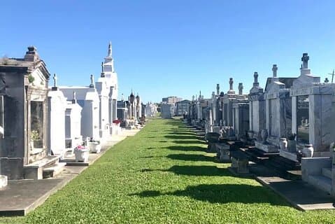 Besøk i nærheten av Beyond the Grave Cemetery New Orleans