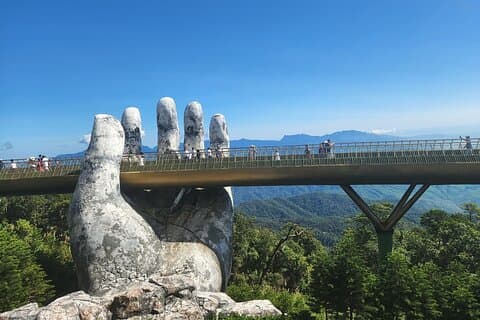 Visita guiada a PUENTE DE ORO, MONTAÑA DE MÁRMOL, PUENTE DE DRAGÓN desdeTIEN SA o CHAN MAY
