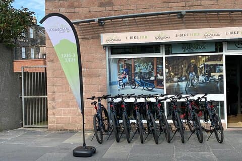 South Queensferry e crociera sui tre ponti. Piccolo gruppo