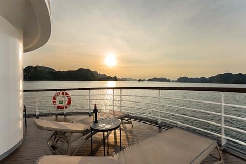Vina Cruise 2 - dag Utforska Halong Bay från Hanoi