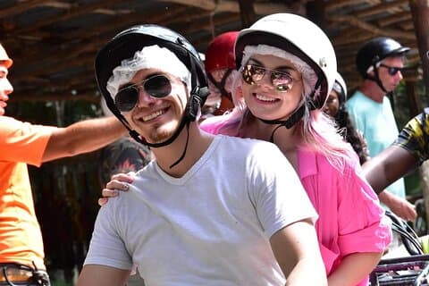 VTT's Shared, Ziplines & Cenote! Demi-journée de Cancun