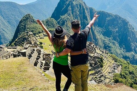 2-Day Sacred Valley & Machu Picchu Tour from Cusco