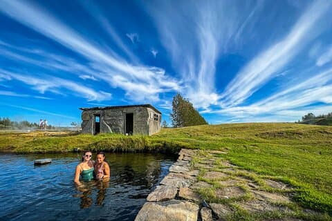 Privater Golden Circle mit Fotograf, Mittagessen und geheimer Lagune