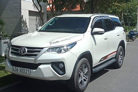 Chan May Traslado privado a Hoian vía Hai Van Pass, Colinas de mármol