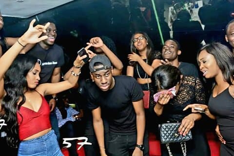 Vita notturna ad Accra con musica e balli afrobeat