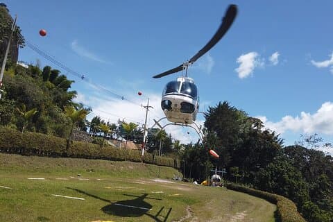 グアタペヘリコプターツアー