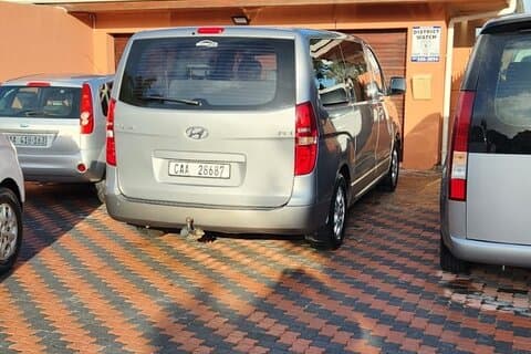 Airport and day tour transfers to Cape Town International Airport