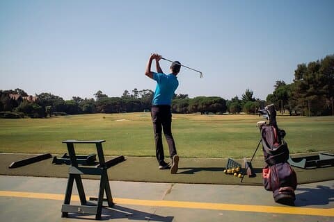 Experiência privada de golfe com treinador, traslados e concierge de refeições