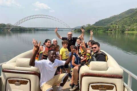 Accra Safari ved Shai Hills og Boat Cruise + Cedis Beads