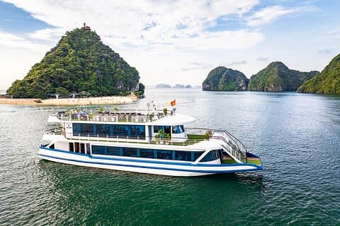 Croisière de luxe dans la baie d'Halong : déjeuner buffet, bus limousine