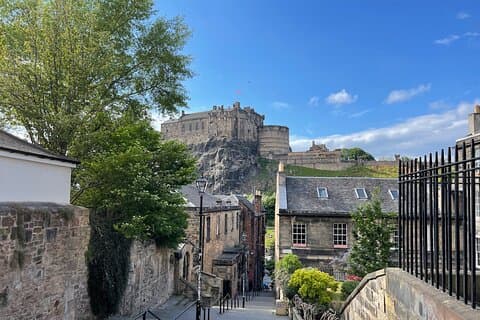 Edinburgh-Erlebnis mit dem Auto