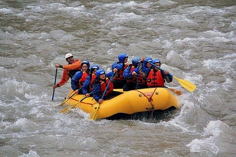 Rafting on the Mendoza River: Adrenaline, Nature and Fun