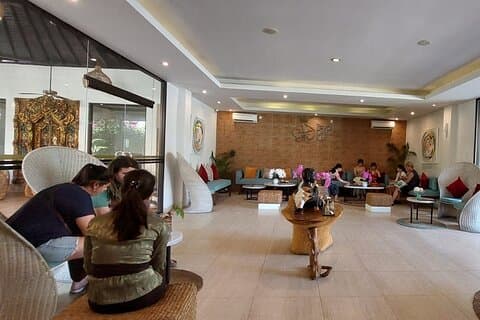 Pacote Royal Orchid Spa 2 Horas para queimaduras solares