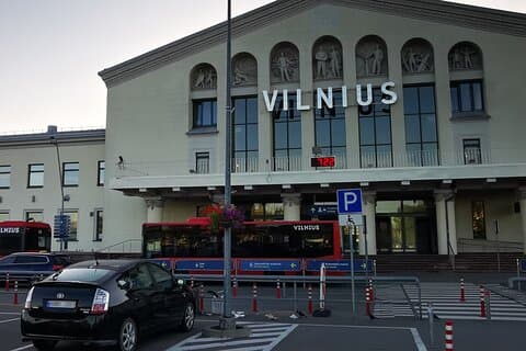 Trasferimento privato dall'aeroporto di Vilnius alla Lituania