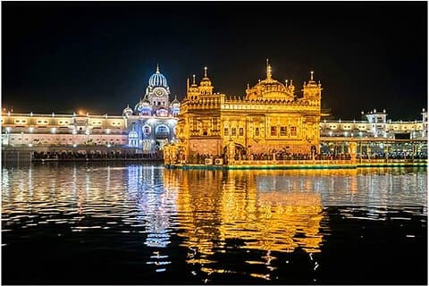 Explore o culturalismo e a glória de Amritsar