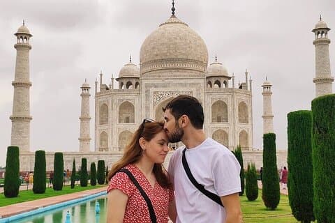 Sunrise Taj Mahal og Agra Tour fra Delhi med 5 * frokost