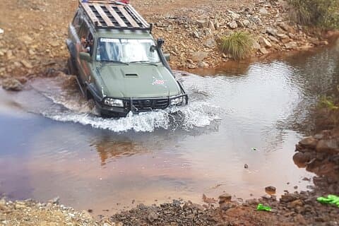 The Great South in 4x4 Adventure mode - Mountain/River