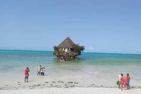 The Rock Restaurant & Blue Lagoon Half Day Tour i Zanzibar