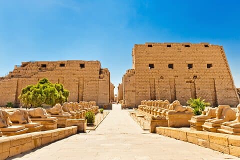 Explore Luxor highlights in 1 night/2 days from SAFAGA.