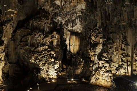 Excursion d'une journée complète à la grotte d'Arkadi-Margarites-Melidoni-Axos