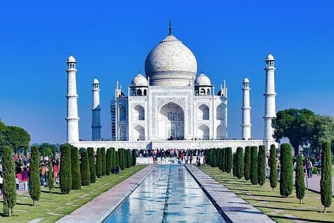 From Delhi: Taj Mahal and Agra Private Same Day Tour