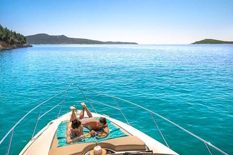 Liten gruppe tur med premium yacht til Elaphite Islands